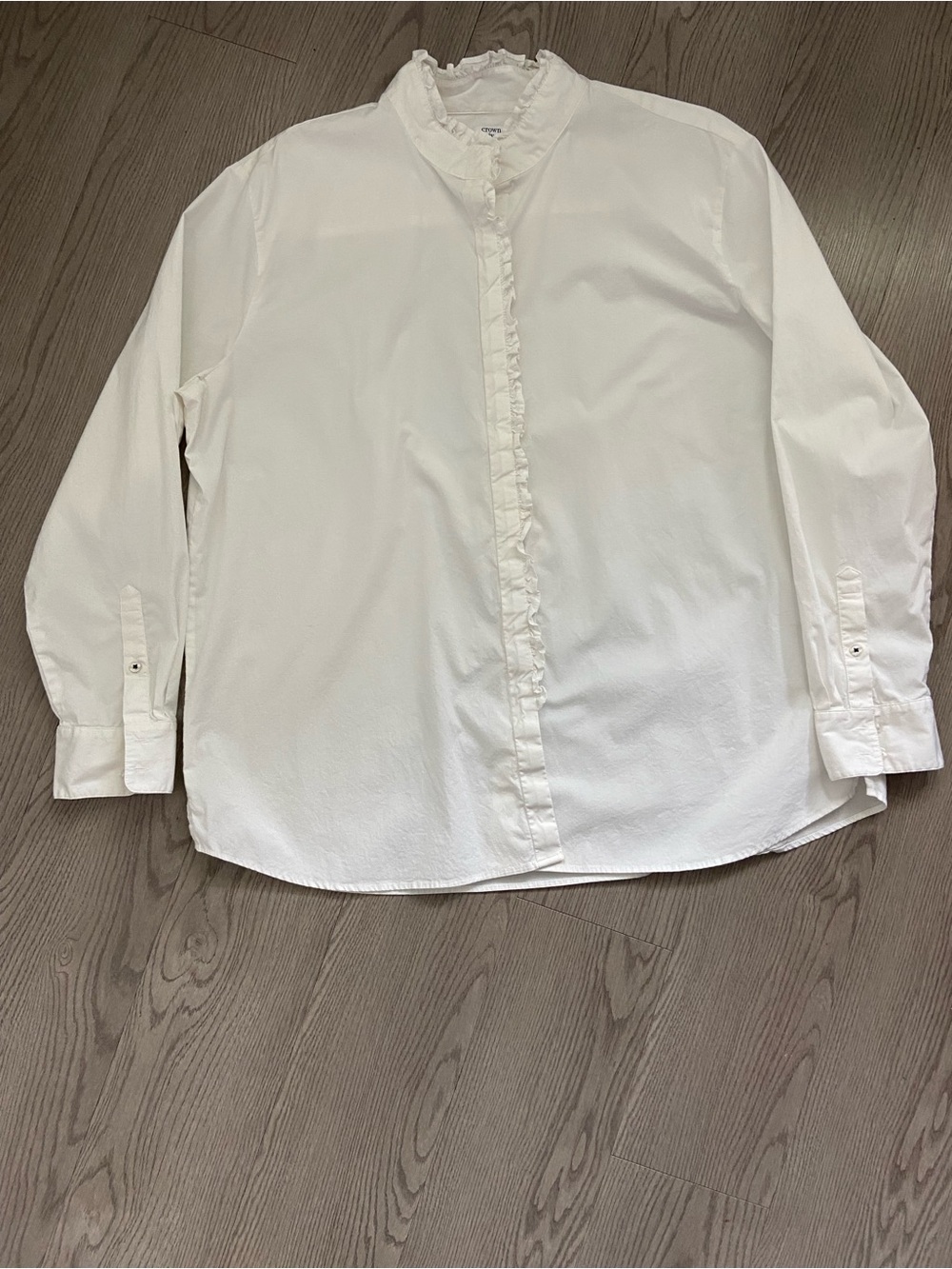 crown & ivy White Ruffle-Trim Button-Down Blouse